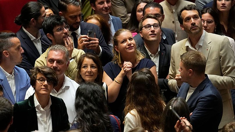 Aşırı sol Boyun Eğmeyen Fransa partisinin seçilmiş milletvekilleri Ulusal Meclis'i ziyaret ediyor, 9 Temmuz 2024