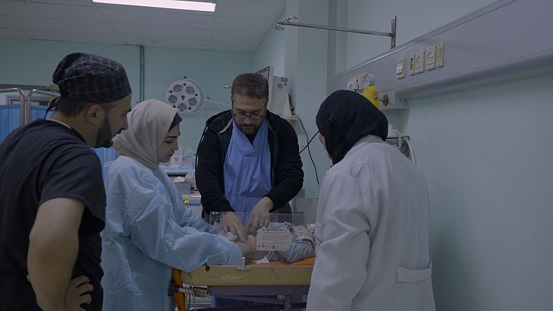 كادر من الجهاز الطبي والتمريضي بغزة
