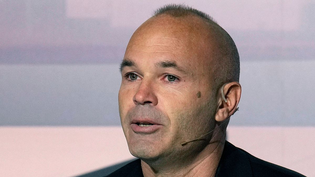 Visszavonul a világbajnok spanyol labdarúgó, Andrés Iniesta