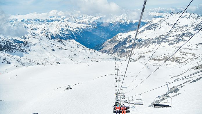 Non c'è abbastanza neve né visitatori: un'altra stazione sciistica francese è costretta a chiudere definitivamente 1 696x392 cmsv2 53aa3000 5f6c 5652 aeb6 764b049ec937 8778664