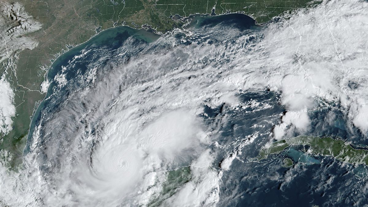 L'ouragan Milton repasse en catégorie 5 et fonce vers la Floride