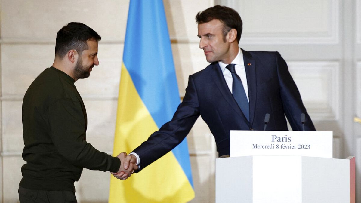 French President Macron will host Ukrainian leader Zelenskyy after meeting Ukrainian soldiers