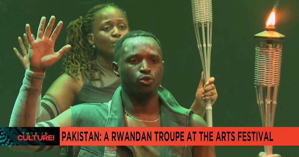 Rwandan artists present a “genocide play” in a theater in Pakistan