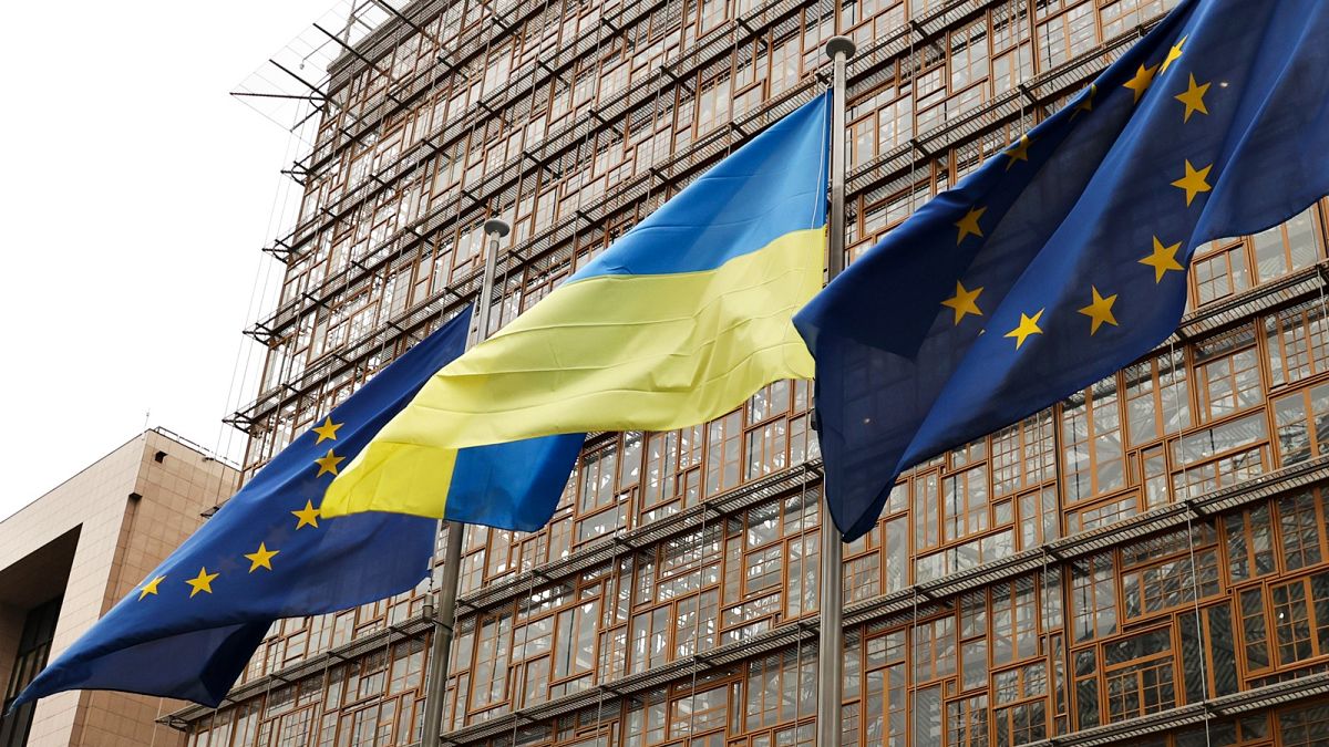 EU countries greenlight 35 billion loan for Ukraine using Russia s frozen assets Euronews