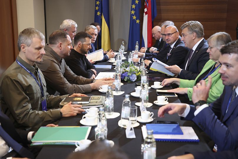 Ukrayna Cumhurbaşkanı Zelenskiy, Hırvatistan Başbakanı Andrej Plenković ile görüşüyor.