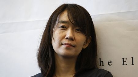 L'autrice sud-coréenne Han Kang lors d'une conférence de presse à Séoul, en Corée du Sud, le mardi 24 mai 2016. Han Kang a remporté le prix Nobel de littérature.