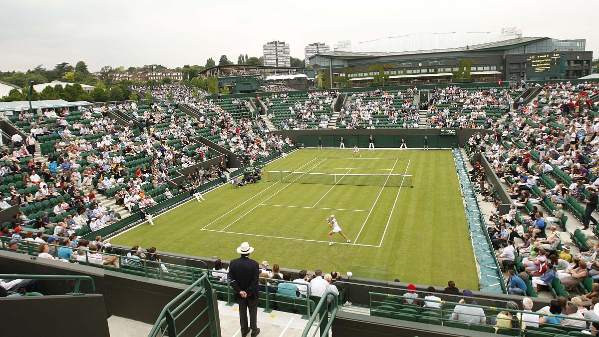 Wimbledon’s line judges to be replaced by electronic system