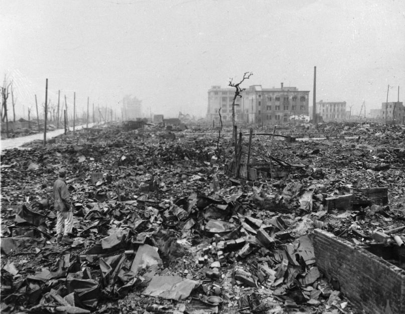 الدمار الذي خلفته القنبلة الذرية في هيروشيما باليابان، عام 1945.