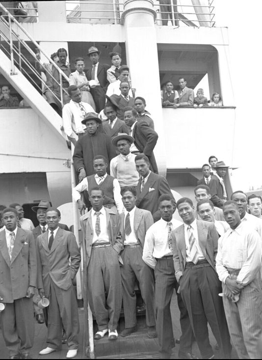 A Windrush-generáció tagjai reménykedve érkeztek az Egyesült Királyságba 1948. június 22-én 