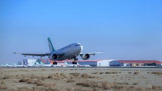 FOTO D'ARCHIVIO DI UN AEREO MAHAN ALL'AEROPORTO DI IMAM 