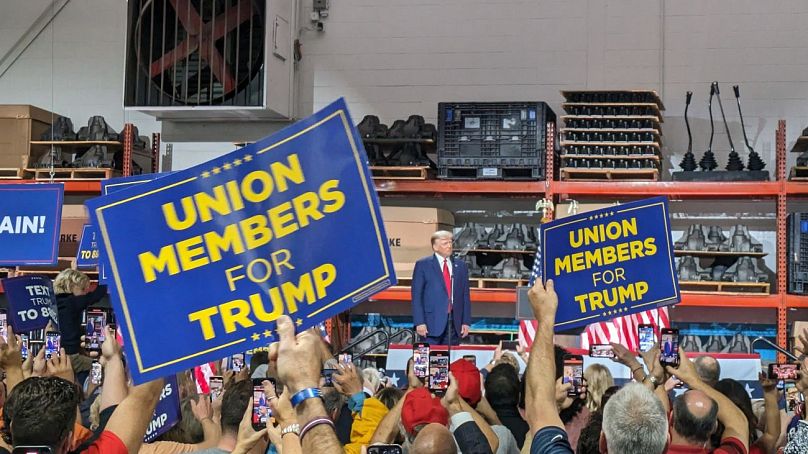 Trump szakszervezeti munkások között