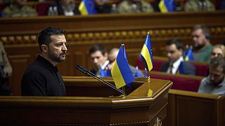 Ukrainian president presents 'victory plan'