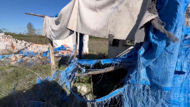 Il reste peu de signes du passage des migrants dans la ferme Kárász, près de la frontière serbo-hongroise