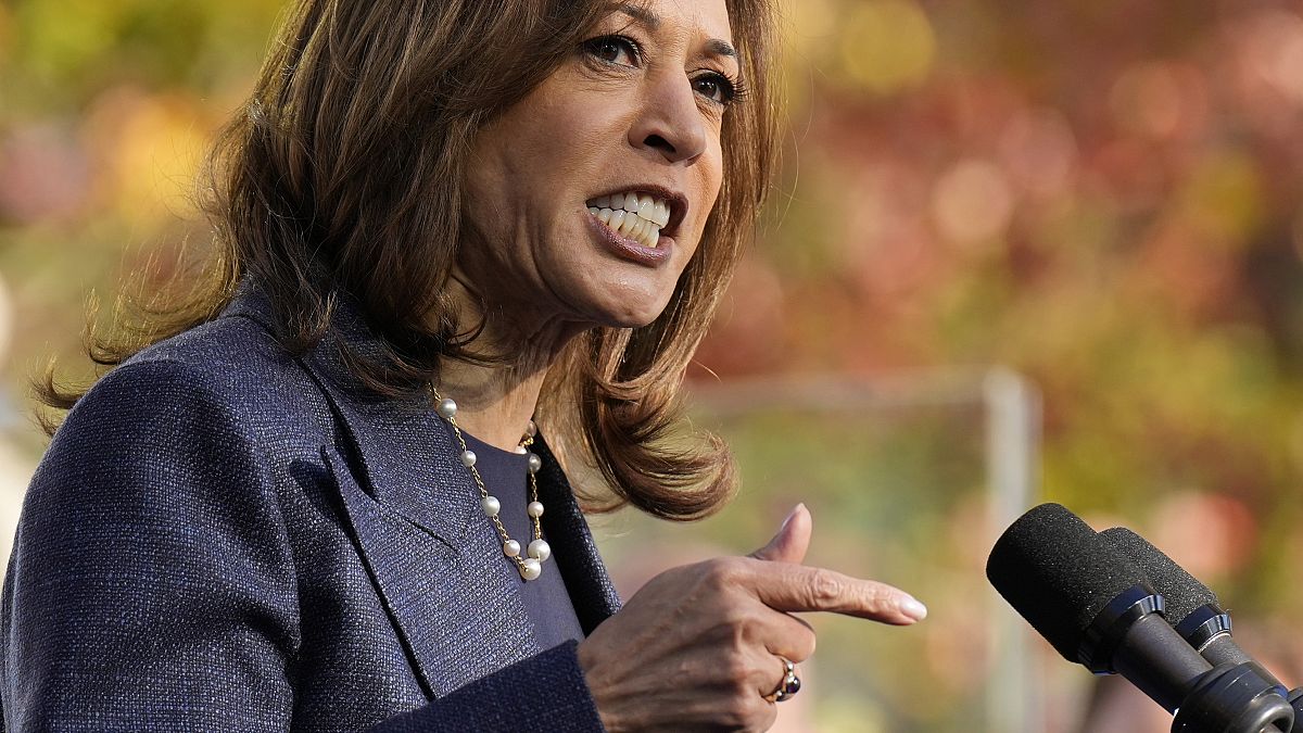 Kamala Harris pledges break from Biden presidency in combative exchange with Fox News