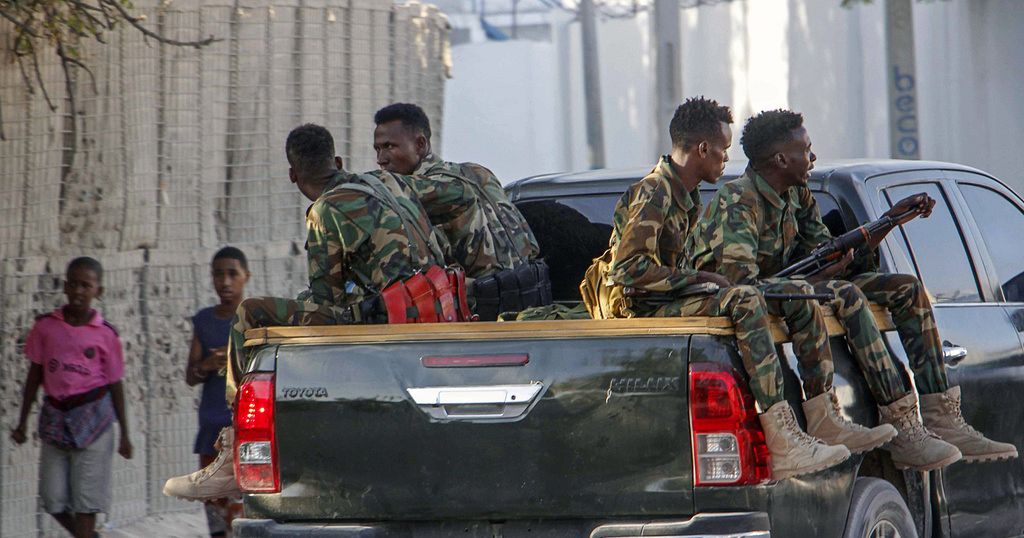 Suicide bomber at café in Mogadishu claims seven lives