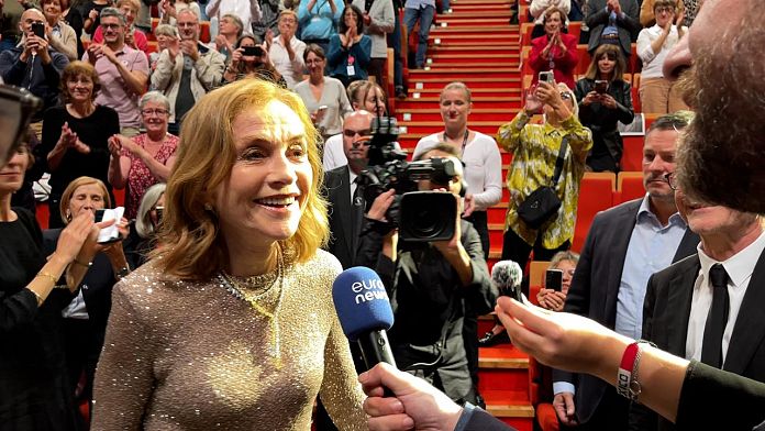 Isabelle Huppert récompensée par le Prix Lumière à Lyon, berceau du cinéma mondial