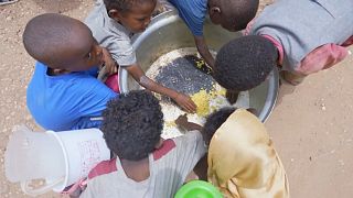 Sudan: As fighting rages, food kitchens barely maintain supply