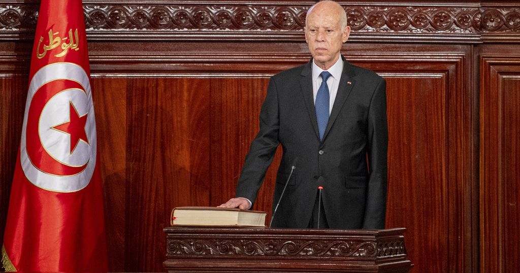 Tunisia: Kais Saïed takes oath for his 2nd presidential term