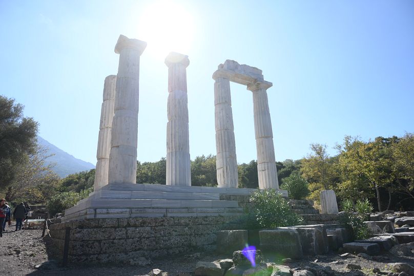 ΤΟ ΙΕΡΟ ΤΩΝ ΜΕΓΑΛΩΝ ΘΕΩΝ