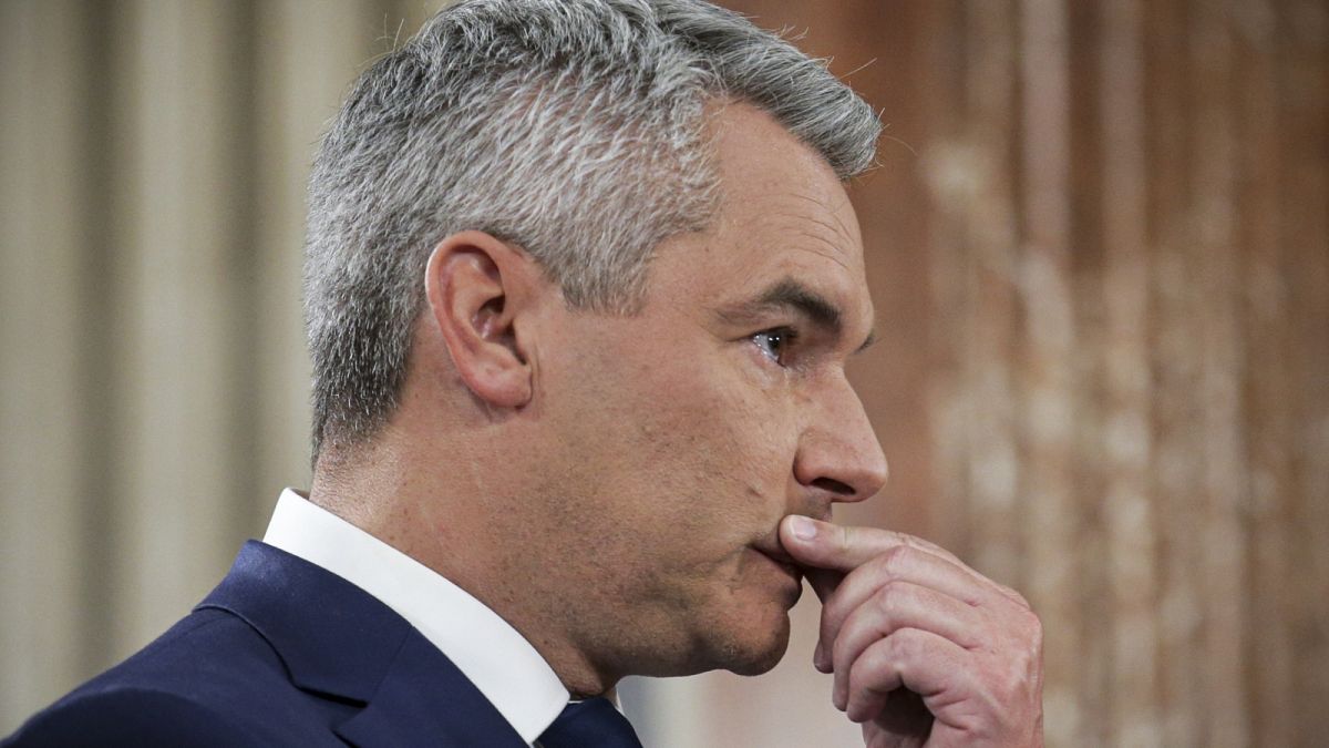 Senki nem állt össze az FPÖ-vel, ismét a konzervatívok alakíthatnak kormányt Ausztriában