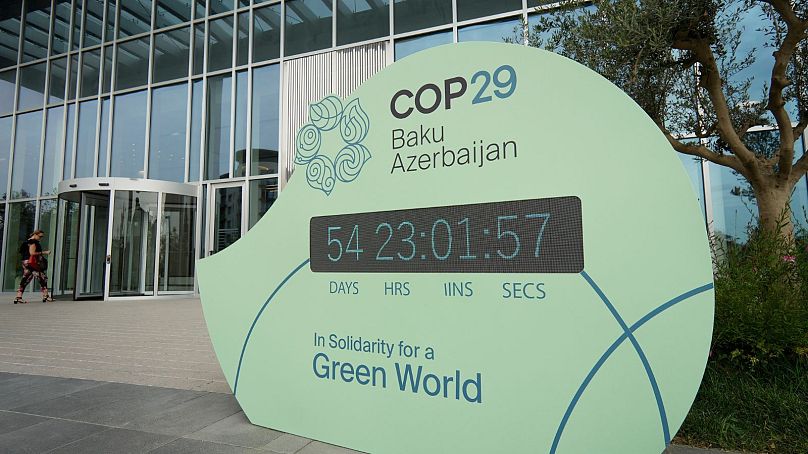 Un reloj con la cuenta atrás para que se inicie la COP 29 en Baku, Azerbaijan, 17 de septiembre de 2024. 