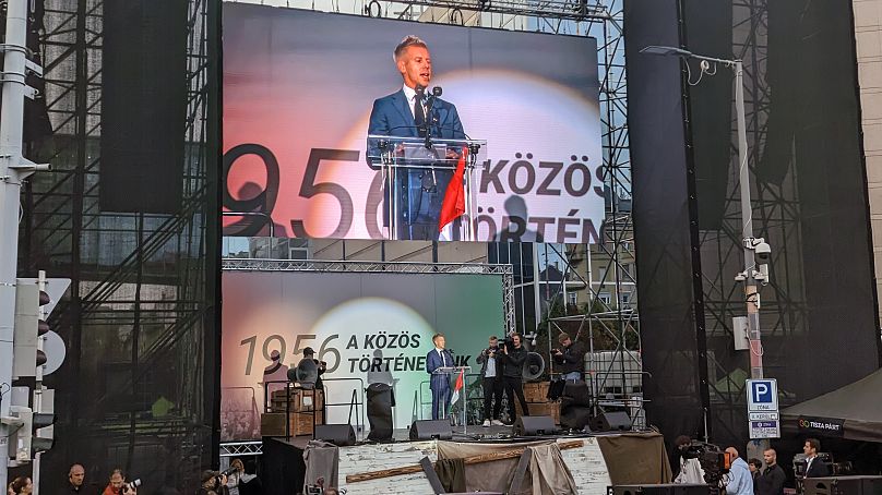 Magyar Péter a megemlékezésen tartott szónoklat közben