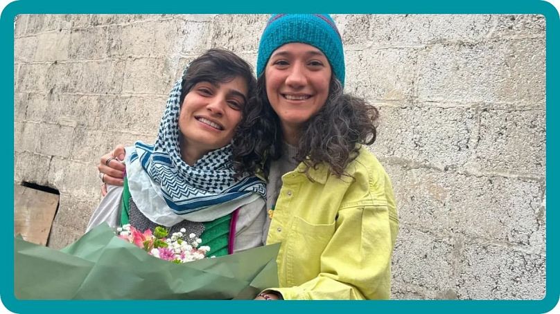 آزادی الهه و نیلوفر پس از ۴۰۰ روز زندان 