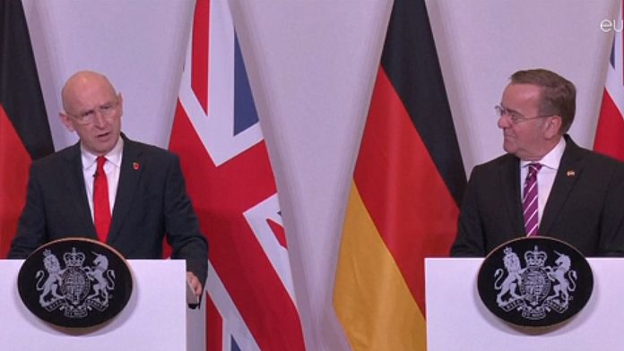 Difesa, firmato un accordo "storico" per la sicurezza tra Regno Unito e Germania