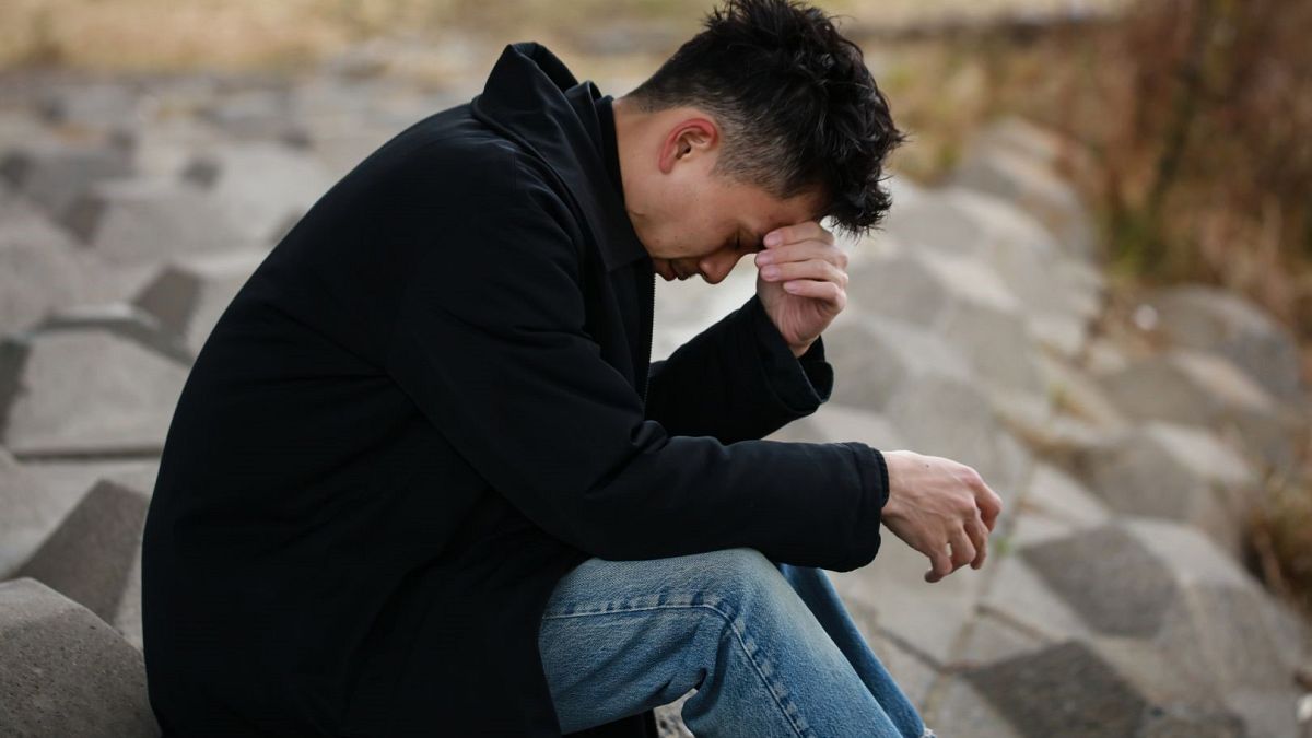 People are at higher risk of suicide on New Year’s Day and Mondays, global study finds