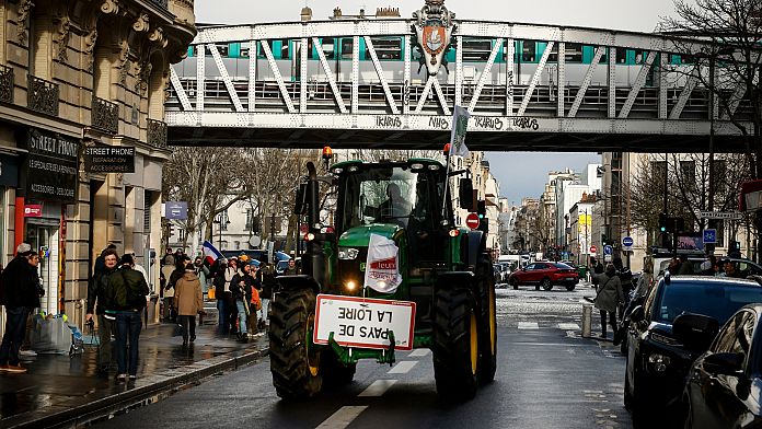 French farmers plan new wave of protests in November triggered by anger over EU trade deal