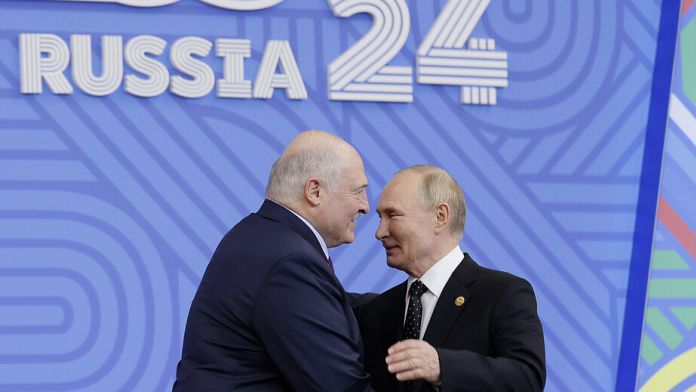 Belarus sets presidential election for January, Lukashenko to run again