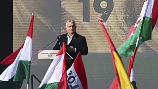 Il primo ministro ungherese Viktor Orbán parla durante il comizio per il 68esimo anniversario della rivoluzione ungherese del 1956, Budapest, 23 ottobre 2024