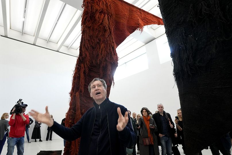 American architect Thomas Phifer speaks to reporters in the new Museum of Modern Art in Warsaw, Poland, on Thursday Oct. 24, 2024