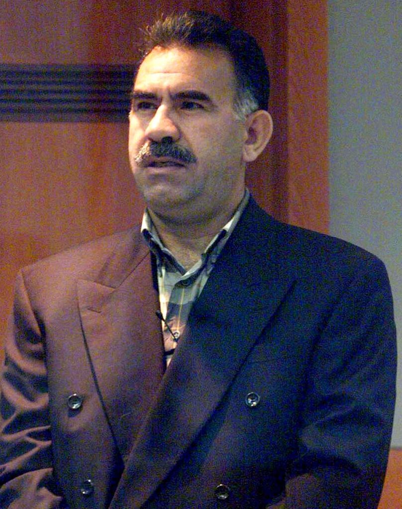 1999 yılında Kenya'da yakalanarak Türkiye getirilen PKK lideri Abdullah Öcalan İmralı cezaevinde tutuluyor.