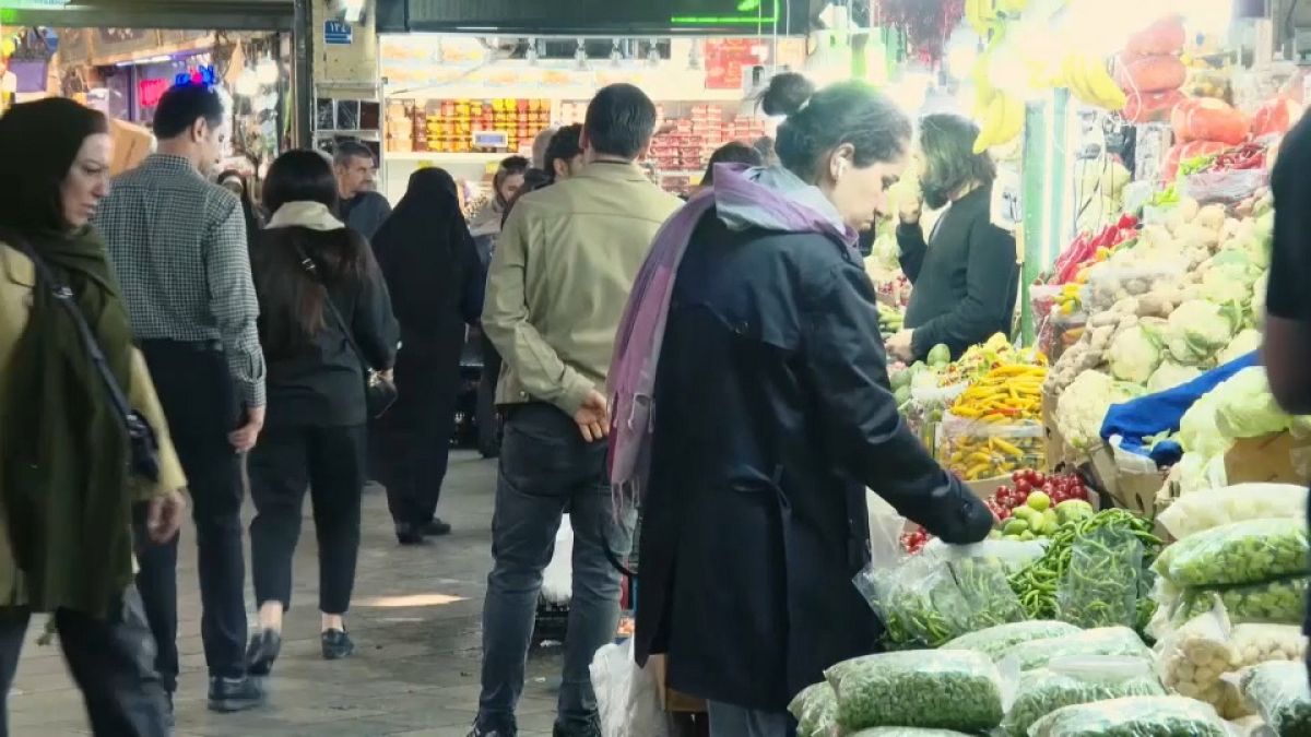 الحياة تعود إلى طبيعتها في طهران عقب الهجوم الإسرائيلي