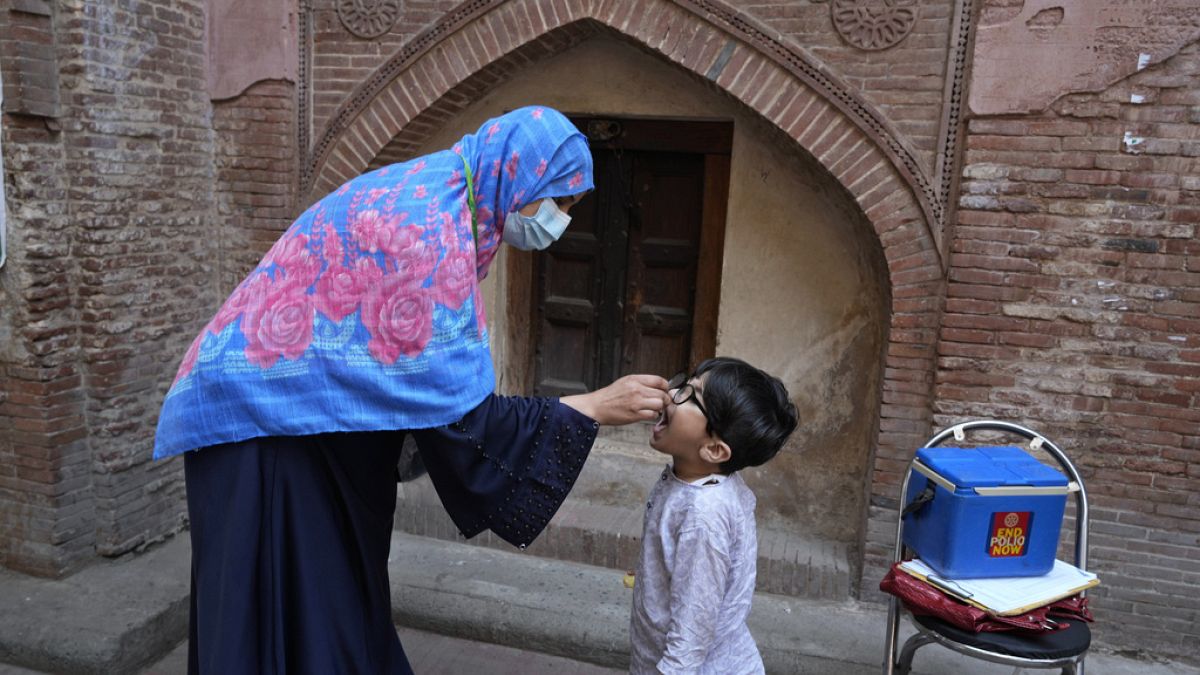 Pakistan launches childhood vaccination campaign amid worrying surge in polio cases