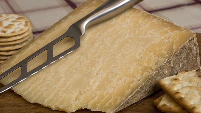 Les fromagers touchés par le support du public après le vol massif du cheddar d'exception