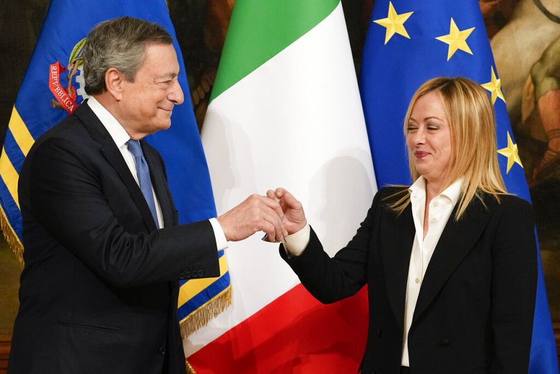 Draghi és Meloni: átadás-átvétel a Chigi Palotában - Róma, 2022. október 23.