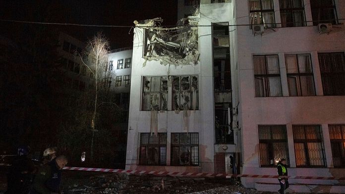 Guerra in Ucraina, almeno quattro morti in un attacco russo notturno su Kharkiv