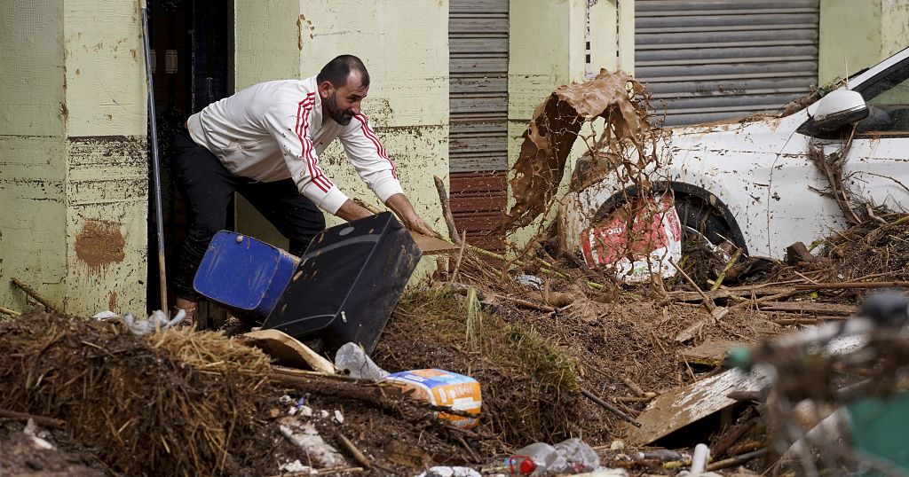 Spain: Flood survivors call for help, local govt criticised