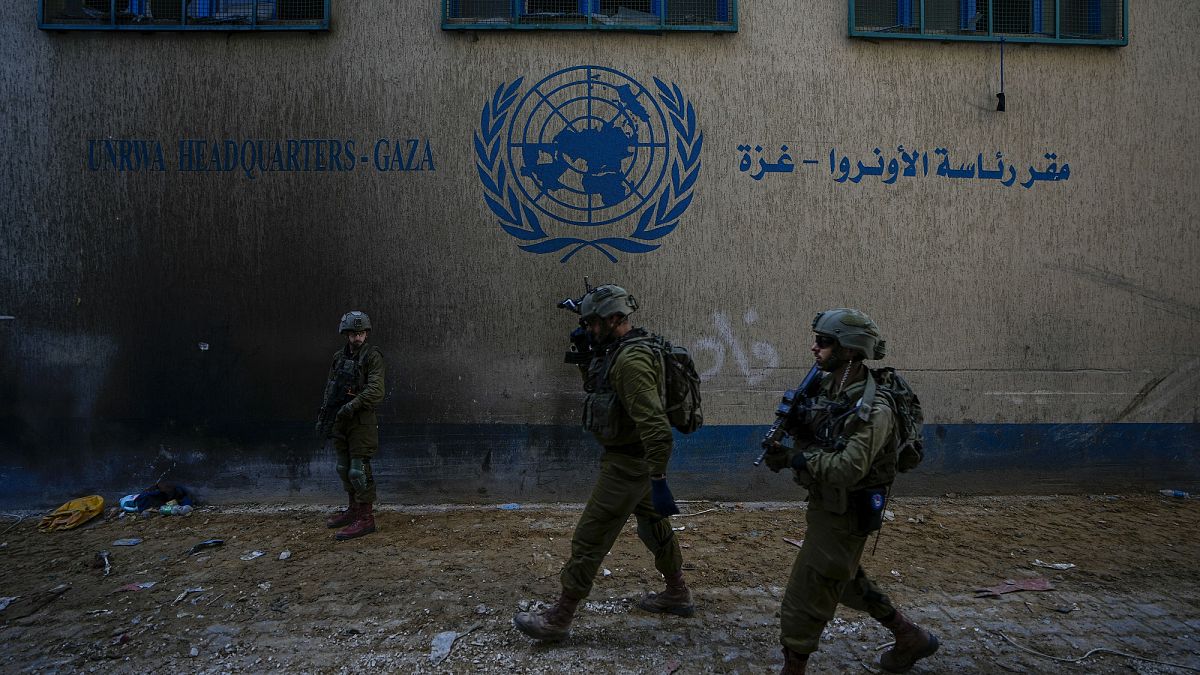 Izrael betiltotta az UNRWA-t. De mi az egyáltalán, és mi lesz most a palesztin menekültekkel?