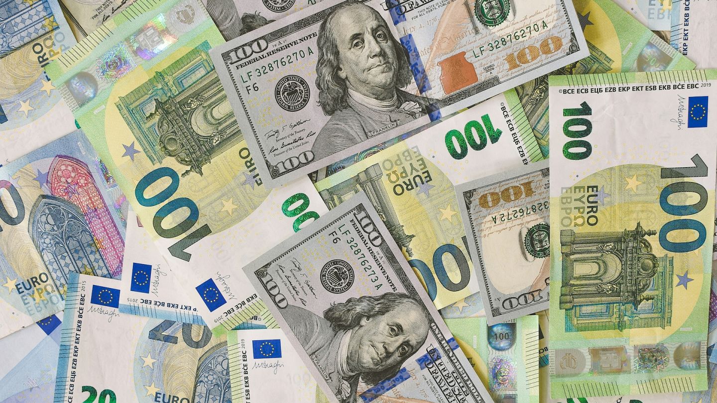 43 euros to dollars hotsell