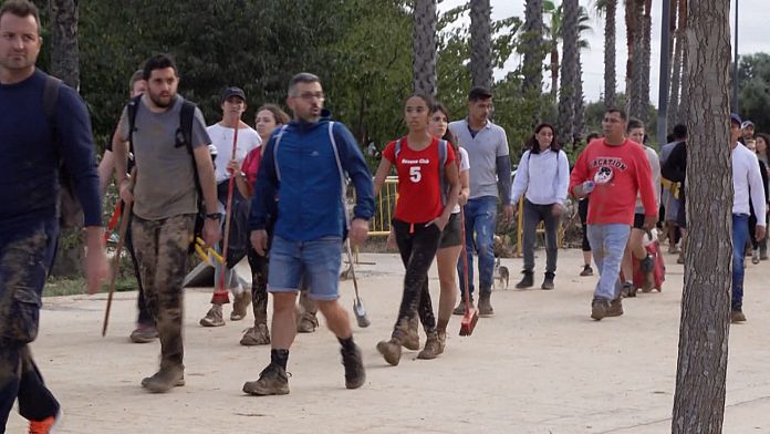 No Comment : en Espagne, l'aide se fait attendre sur le terrain