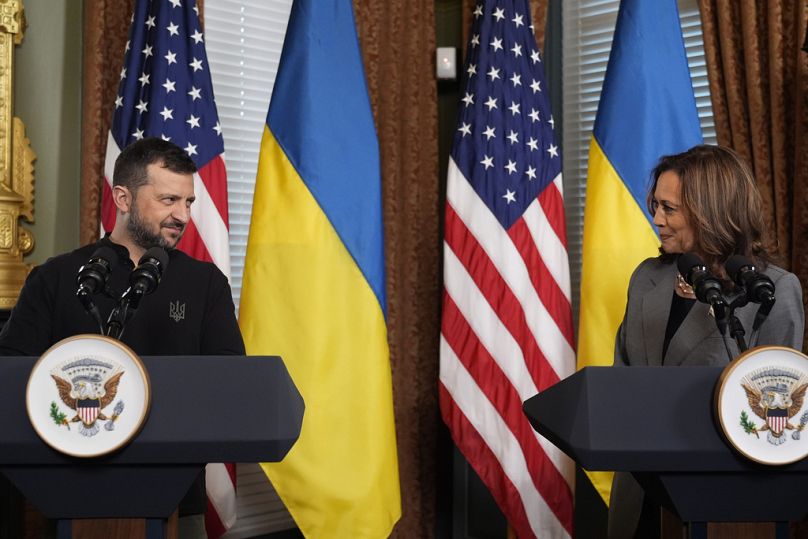 Vizepräsidentin Kamala Harris trifft sich mit dem ukrainischen Präsidenten Wolodymyr Selenskyj, Donnerstag, 26. September 2024.