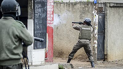 Mozambique : la police tire à gaz lacrymogènes sur les manifestants 