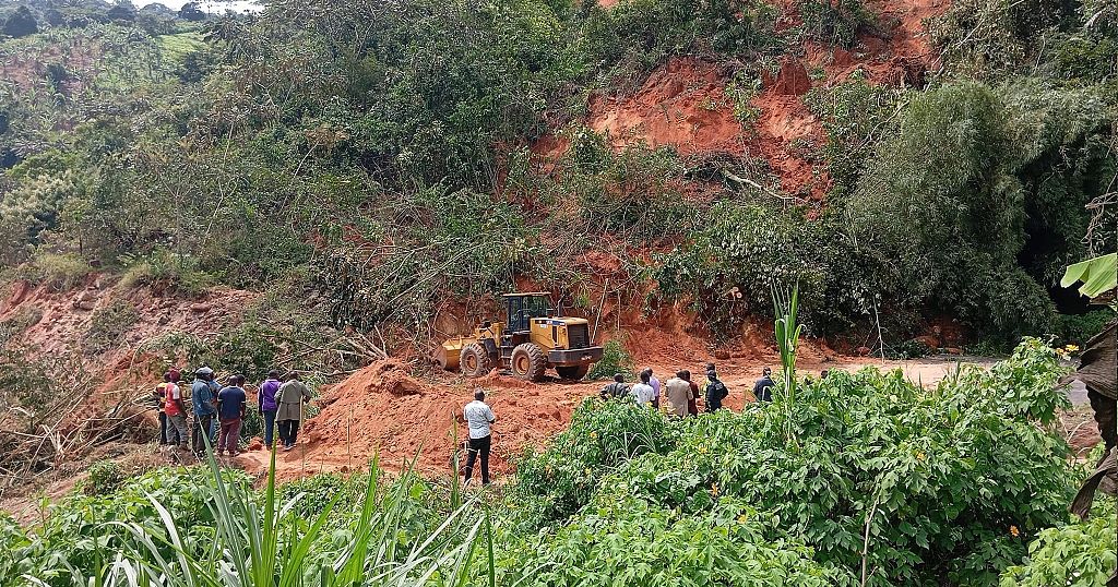 Cameroon: At least 4 dead and dozens missing after landslide in country’s West region