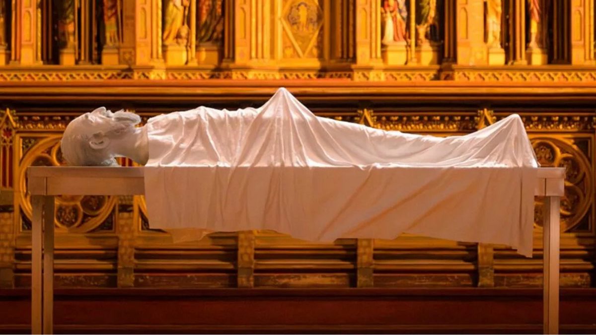 Why does this French statue of a priest have an erection?