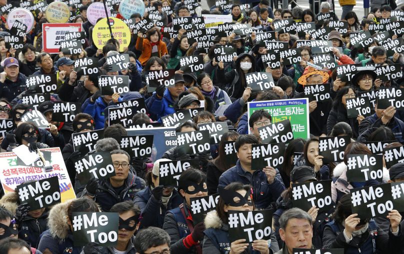 Manifestanti a sostegno del movimento #MeToo in occasione della Giornata internazionale della donna, Seoul, Corea del Sud, 8 marzo 2018