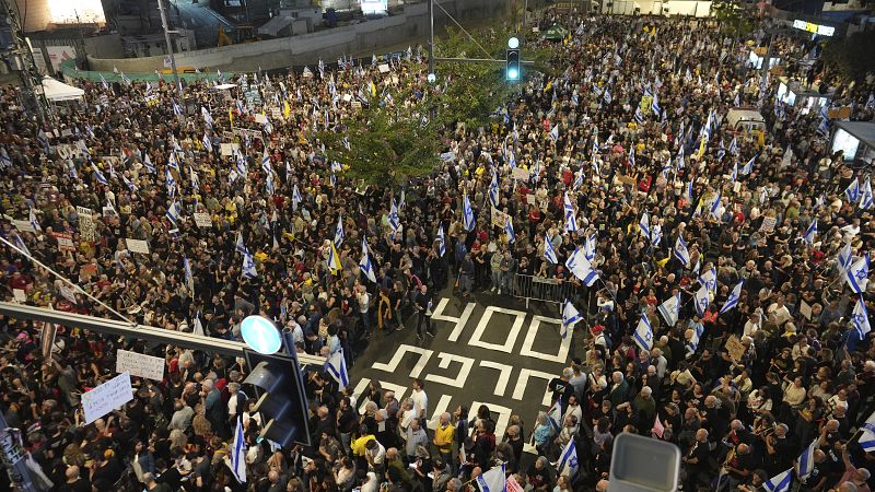 استطلاع: انقسام في صفوف الإسرائيليين حول التصعيد مع حزب الله واغتيال السنوار 