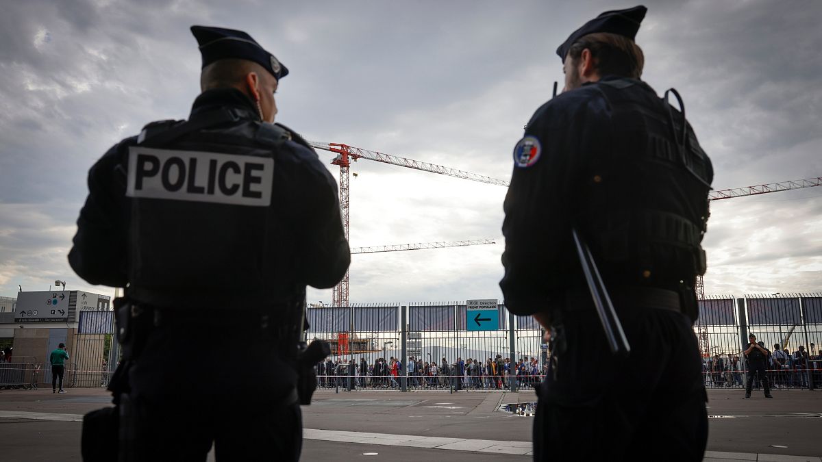 Paris déploie 4 000 policiers pour le match France-Israël après les violences d'Amsterdam